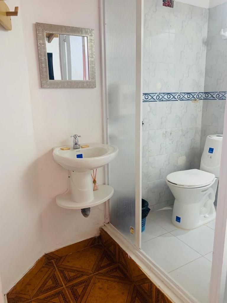 Hospedaje 3 Esquinas Guatapé 外观 照片