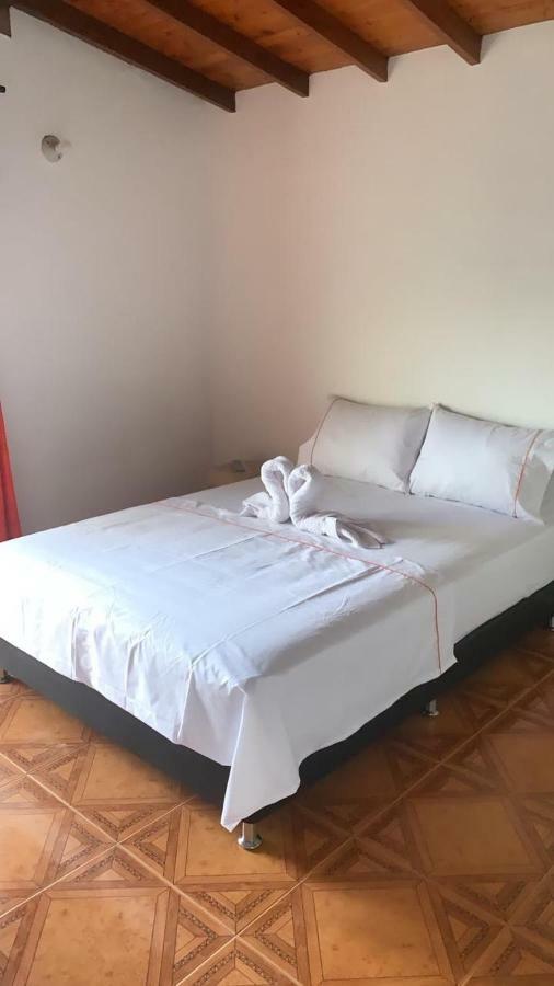 Hospedaje 3 Esquinas Guatapé 外观 照片